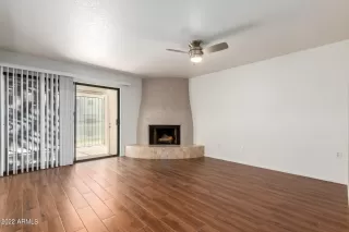 Photo #5: 6448551 Listing