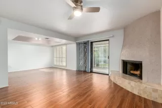 Photo #6: 6448551 Listing