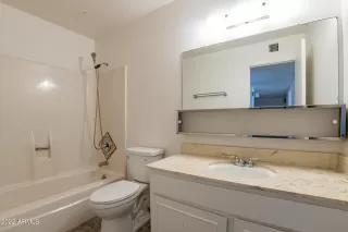 Photo #5: 6448574 Listing 