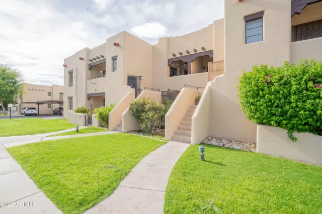 MLS: 6448652 Condo For Sale