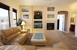 Photo #5: 6448782 Listing