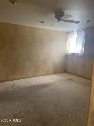 Photo #5: 6448948 Listing