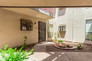 Photo #2: 6448976 Listing