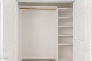 Photo #5: 6448994 Listing