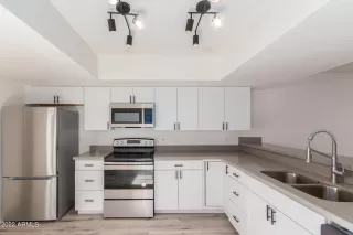 Photo #6: 6448994 Listing