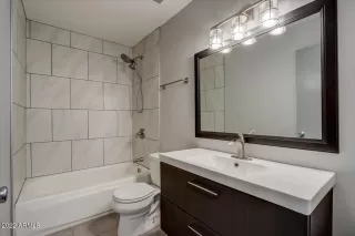Photo #6: 6449013 Listing