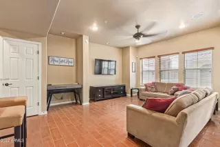 Photo #5: 6449032 Listing