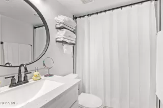 Photo #4: 6449173 Listing