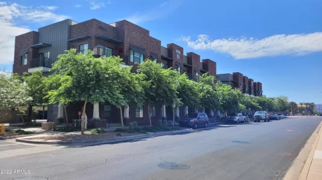 MLS: 6449344 Condo For Sale