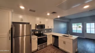 Photo #3: 6449344 Listing 