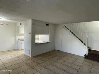 Photo #6: 6449431 Listing 