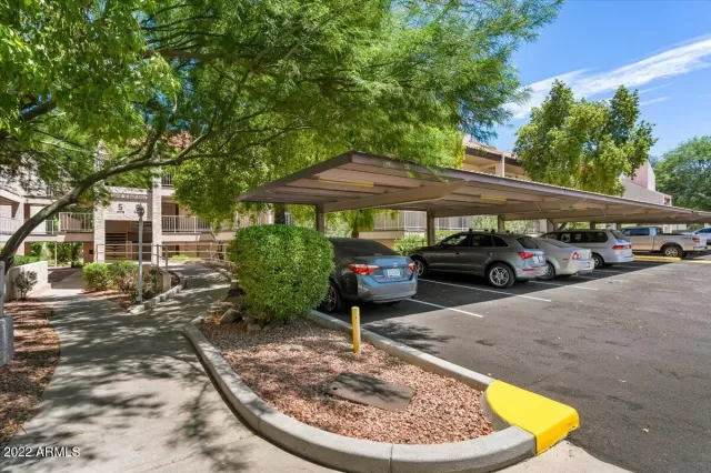 MLS: 6449551 Condo For Sale