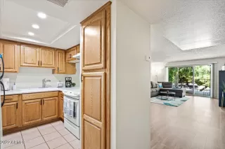 Photo #6: 6449551 Listing 