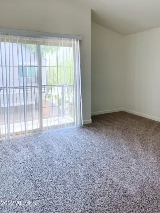 Photo #6: 6449557 Listing 