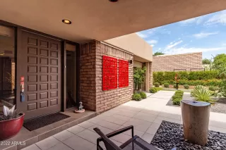 Photo #5: 6449598 Listing