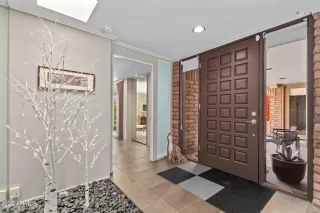 Photo #6: 6449598 Listing