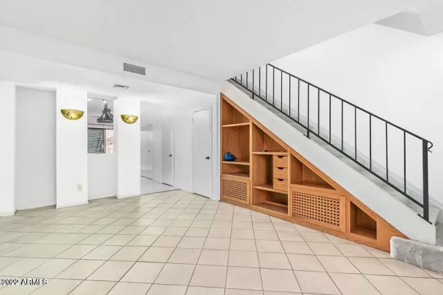 MLS: 6449658 Condo For Sale