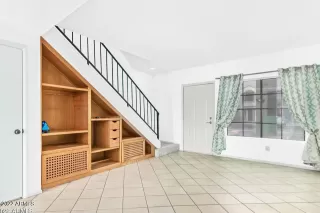 Photo #3: 6449658 Listing