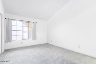 Photo #6: 6449658 Listing