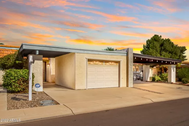 MLS: 6449945 Condo For Sale