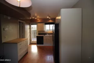 Photo #4: 6450072 Listing