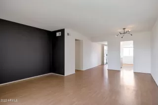 Photo #3: 6450309 Listing 