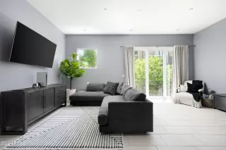 Photo #5: 6450327 Listing 