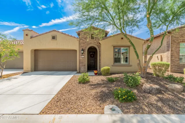 MLS: 6450437 Condo For Sale