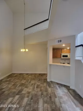 Photo #3: 6450446 Listing