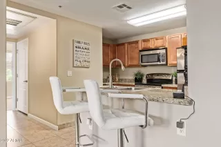 Photo #6: 6450701 Listing