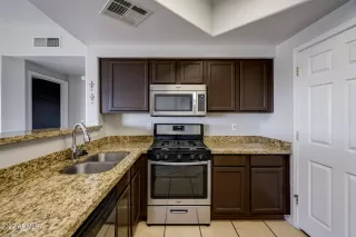 Photo #5: 6450751 Listing