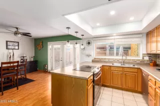 Photo #4: 6450824 Listing