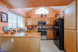 Photo #3: 6450914 Listing