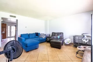 Photo #6: 6450941 Listing 