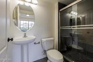 Photo #5: 6451209 Listing