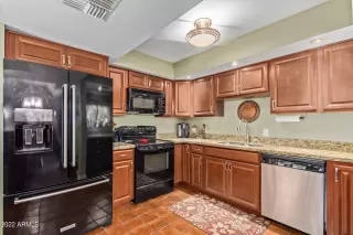 Photo #4: 6451290 Listing 