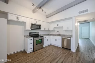 Photo #1: 6451363 Listing 