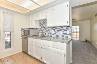 Photo #6: 6451588 Listing 