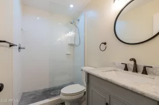 Photo #5: 6451716 Listing