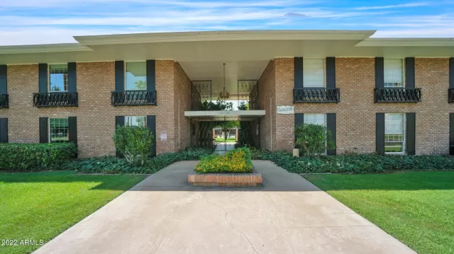 MLS: 6451774 Condo For Sale