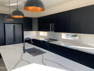 Photo #1: 6451800 Listing