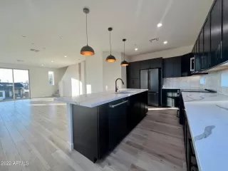 Photo #2: 6451800 Listing