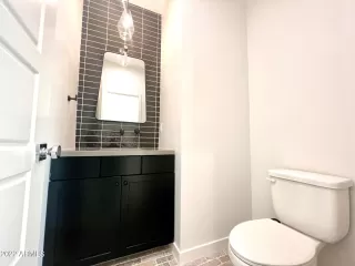 Photo #3: 6451800 Listing