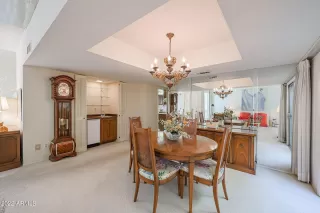 Photo #6: 6451881 Listing