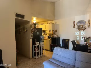 Photo #4: 6451902 Listing