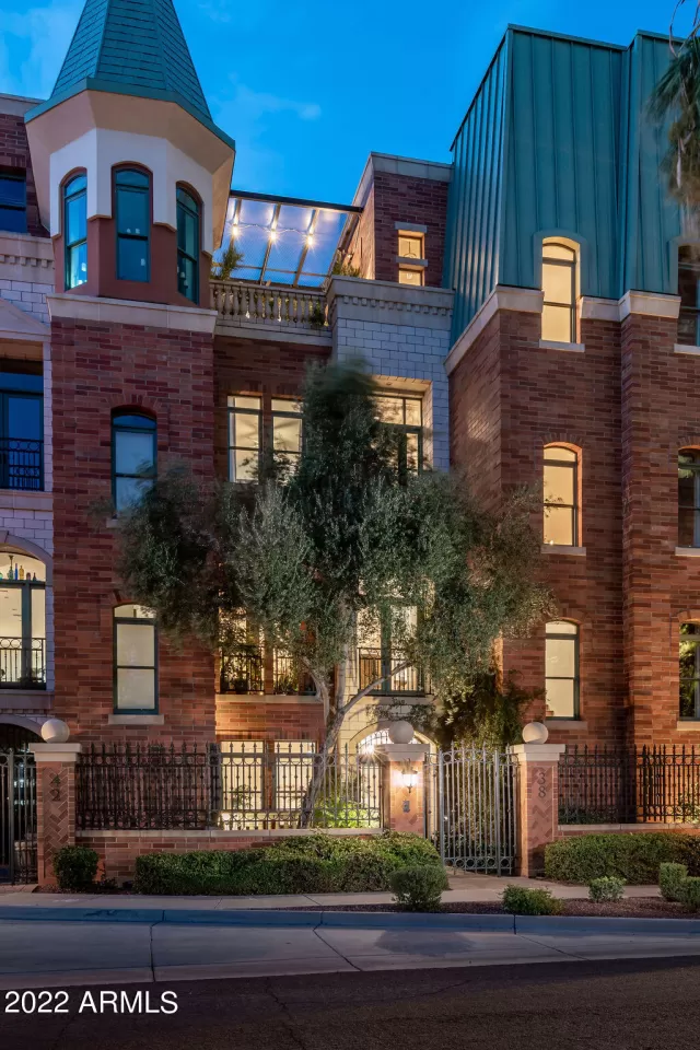 MLS: 6451937 Condo For Sale