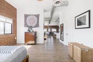 Photo #2: 6452089 Listing 