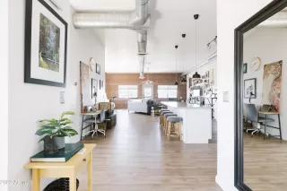 Photo #6: 6452089 Listing 