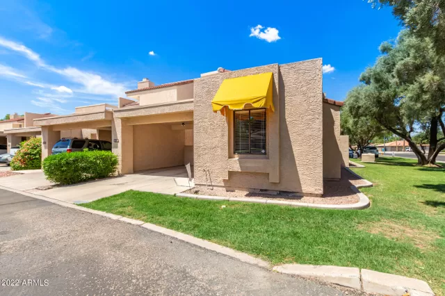 MLS: 6452274 Condo For Sale