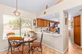 Photo #4: 6452274 Listing